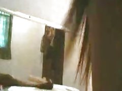 Индонезија - tante naning bandung hebat goyangannya