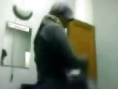 Индонезиски - hijab девојка стенкање