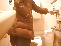 Јавни остатокот соба зрели мајка